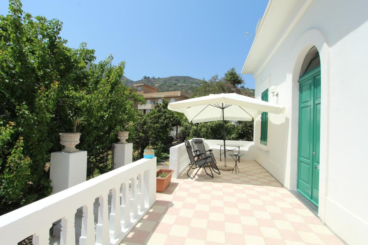 Villa La Casa Bianca Lipari  Exterior foto